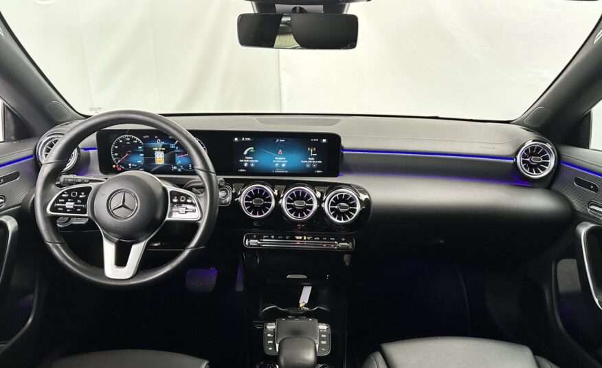 Mercedes-Benz CLA 180 Luxury